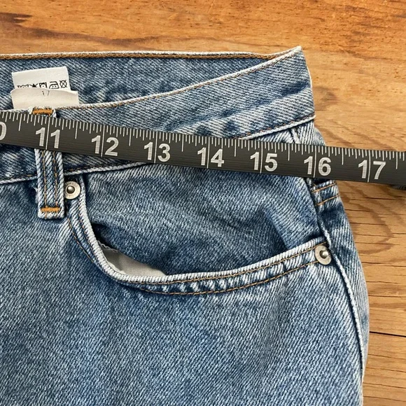 Vtg Calvin Klein Women's High Rise Straight Leg Jeans Mom Denim Medium Wash 12 - Picture 5 of 8